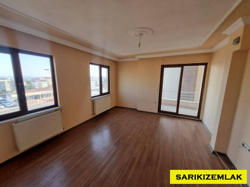 Edremit Kadıköy Mah`da2+1  Daire.